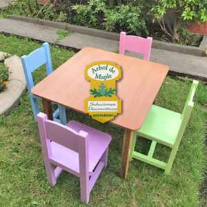 comedor infantil con 4 sillas