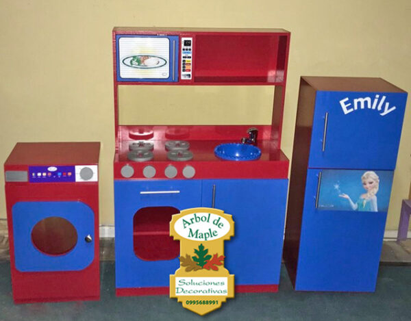 cocina, refrigeradora, lavadora para niñas en madera Quito Duran