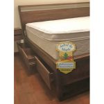 Cama con cajones en madera de laurel, envío a todo el Ecuador. Quit, Cumbayá, Tumbaco, Durán, Samborondón, Manta