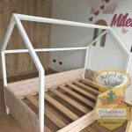Cama montessori Casita con protectores y barandas, capitoneada, tapizada, acolchada, con cerca en madera Cumbayá Samborondón, Loja Quito, Lago Agrio, Queveso, Daule, Durán,