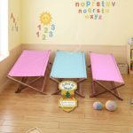 Tres catres infantiles plegables de madera con lonas de colores para niños. Quito, Guayaquil, Machala, Lago Agrio, Cumbayá, Samborondón